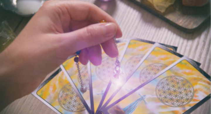 Comment utiliser le tarot pour découvrir les intentions cachées de votre partenaire ?